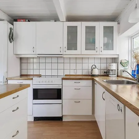 20623-samso-besser-hovedgade-9 بيت للعطل Besser